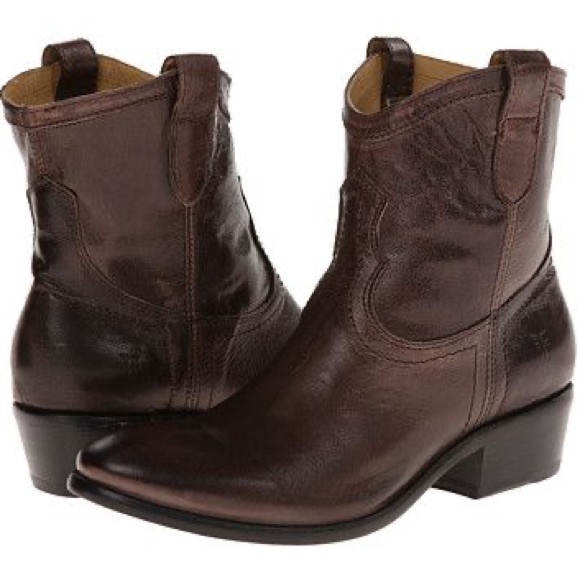 Frye Shoes - Frye | Carson Shortie Ankle Boot